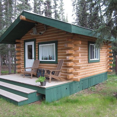 Six Mile River Resort Tagish Oda fotoğraf