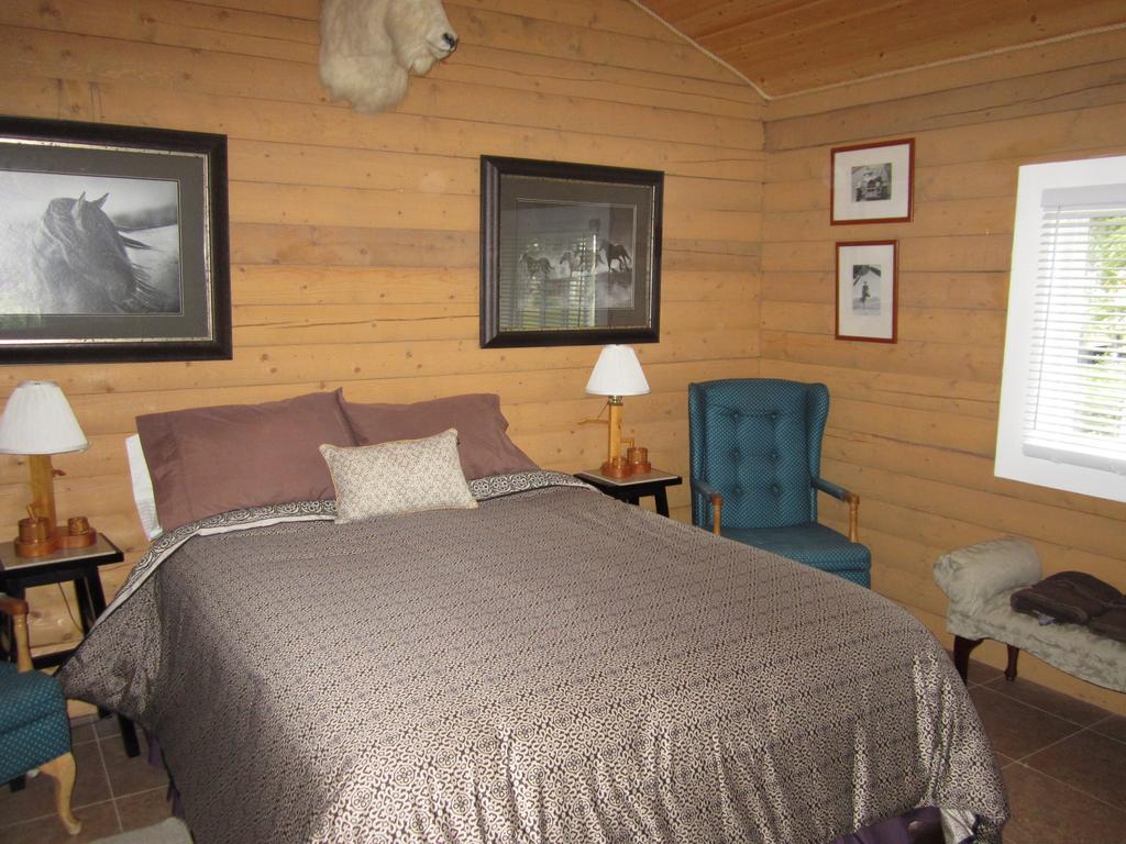 Six Mile River Resort Tagish Oda fotoğraf