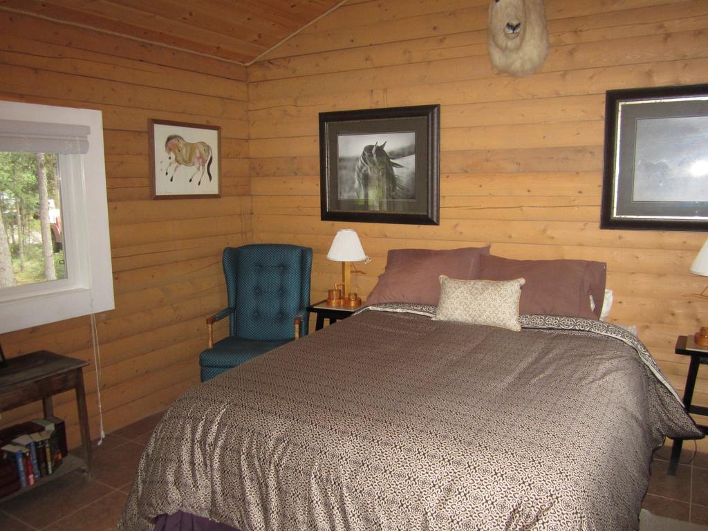 Six Mile River Resort Tagish Oda fotoğraf